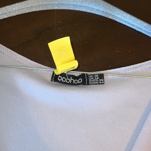 Boohoo OFF THE SHOULDER WRAP MIDI BODYCON DRESS EUC!! - Picture 4 of 10